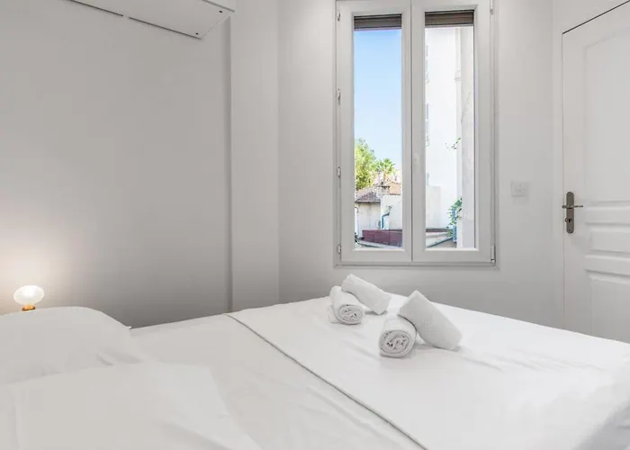 아파트 Cozy Near The